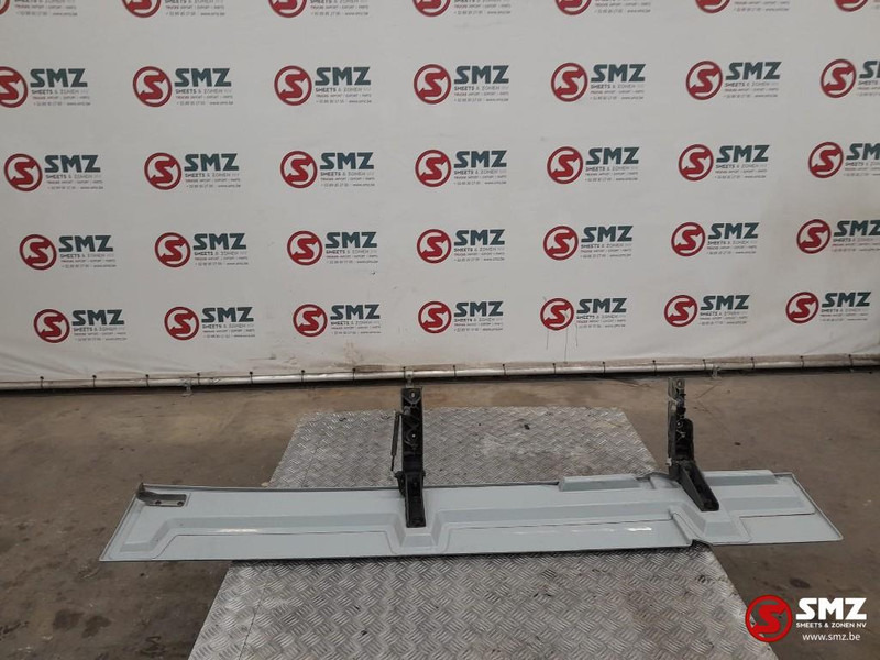 Mercedes-Benz Occ cabinespoiler links Mercedes - Aerodinamika/ Spojler za Tovornjak: slika 5 Mercedes-Benz Occ cabinespoiler links Mercedes - Aerodinamika/ Spojler za Tovornjak: slika 5