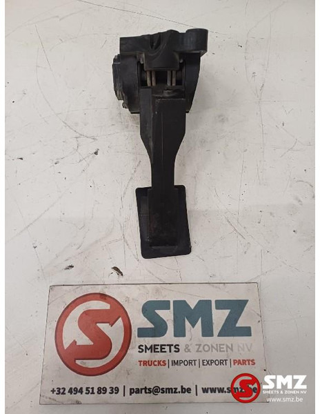 Mercedes-Benz Occ gaspedaal Mercedes - Kabina in notranjost za Tovornjak: slika 3 Mercedes-Benz Occ gaspedaal Mercedes - Kabina in notranjost za Tovornjak: slika 3