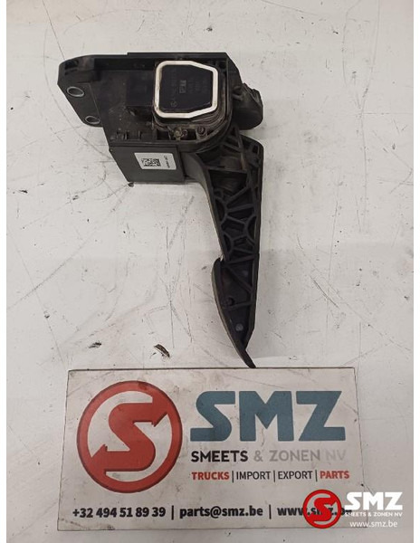 Mercedes-Benz Occ gaspedaal Mercedes - Kabina in notranjost za Tovornjak: slika 2 Mercedes-Benz Occ gaspedaal Mercedes - Kabina in notranjost za Tovornjak: slika 2