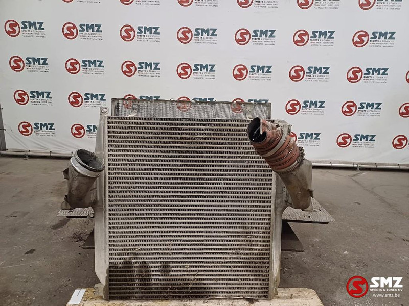 Mercedes-Benz Occ intercooler Mercedes - Vmesni hladilnik za Tovornjak: slika 1 Mercedes-Benz Occ intercooler Mercedes - Vmesni hladilnik za Tovornjak: slika 1