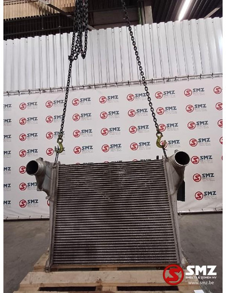 Mercedes-Benz Occ intercooler Mercedes - Vmesni hladilnik za Tovornjak: slika 1 Mercedes-Benz Occ intercooler Mercedes - Vmesni hladilnik za Tovornjak: slika 1