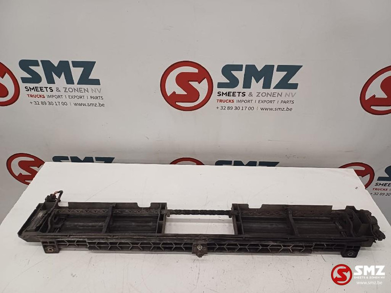 Mercedes-Benz Occ luchtgeleiding Mercedes - Hladilni sistem za Tovornjak: slika 2 Mercedes-Benz Occ luchtgeleiding Mercedes - Hladilni sistem za Tovornjak: slika 2