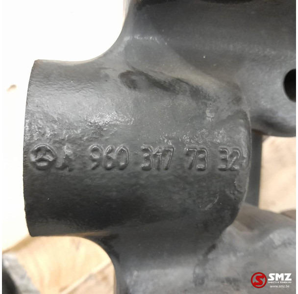 Mercedes-Benz Occ montagebeugels rechts Mercedes - Okvir/ Šasija za Tovornjak: slika 5 Mercedes-Benz Occ montagebeugels rechts Mercedes - Okvir/ Šasija za Tovornjak: slika 5