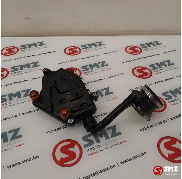 Mercedes-Benz Occ olieafscheider links AMG C63S Mercedes - Motor in deli za Avtomobil: slika 4 Mercedes-Benz Occ olieafscheider links AMG C63S Mercedes - Motor in deli za Avtomobil: slika 4