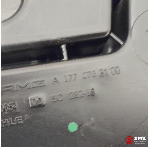 Mercedes-Benz Occ olieafscheider rechts AMG C63S Mercedes - Motor in deli za Avtomobil: slika 5 Mercedes-Benz Occ olieafscheider rechts AMG C63S Mercedes - Motor in deli za Avtomobil: slika 5