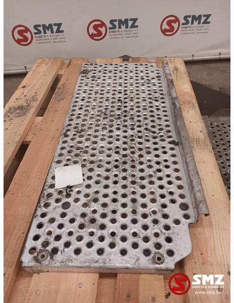 Mercedes-Benz Occ set bordesplaten Mercedes - Okvir/ Šasija za Tovornjak: slika 3 Mercedes-Benz Occ set bordesplaten Mercedes - Okvir/ Šasija za Tovornjak: slika 3