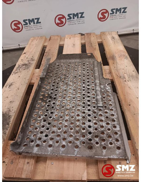 Mercedes-Benz Occ set bordesplaten Mercedes - Okvir/ Šasija za Tovornjak: slika 4 Mercedes-Benz Occ set bordesplaten Mercedes - Okvir/ Šasija za Tovornjak: slika 4