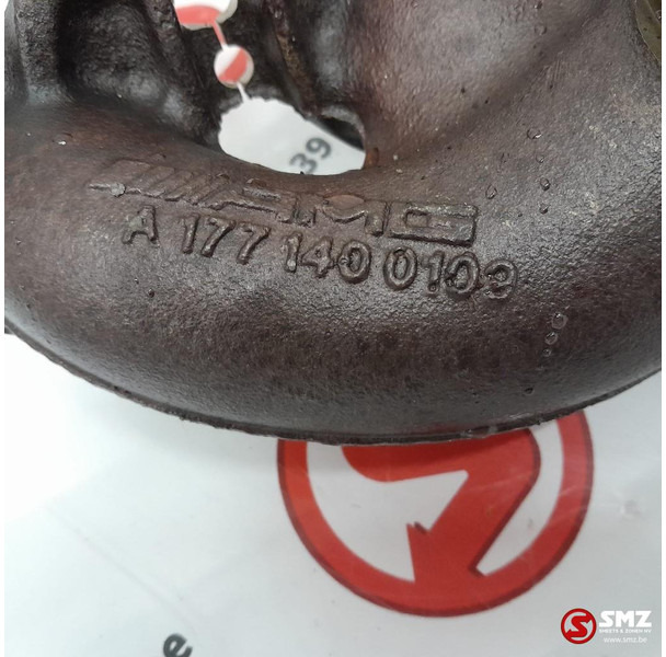 Mercedes-Benz Occ uitlaatspruitstuk links AMG C63S Mercedes - Motor in deli za Avtomobil: slika 5 Mercedes-Benz Occ uitlaatspruitstuk links AMG C63S Mercedes - Motor in deli za Avtomobil: slika 5