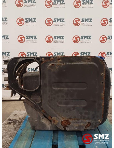 Renault Occ AdBluetank + AdBlueniveausensor Renault - Sistem goriva za Tovornjak: slika 2 Renault Occ AdBluetank + AdBlueniveausensor Renault - Sistem goriva za Tovornjak: slika 2