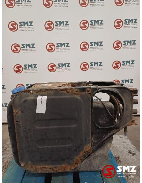 Renault Occ AdBluetank + AdBlueniveausensor Renault - Sistem goriva za Tovornjak: slika 3 Renault Occ AdBluetank + AdBlueniveausensor Renault - Sistem goriva za Tovornjak: slika 3