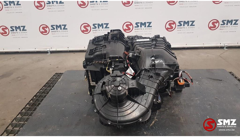 Renault Occ Airco unit Renault T - Kabina in notranjost za Tovornjak: slika 1 Renault Occ Airco unit Renault T - Kabina in notranjost za Tovornjak: slika 1