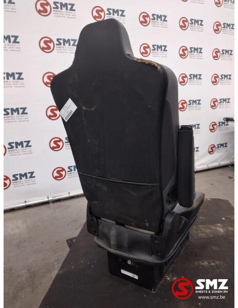 Renault Occ bestuurdersstoel Renault - Kabina in notranjost za Tovornjak: slika 3 Renault Occ bestuurdersstoel Renault - Kabina in notranjost za Tovornjak: slika 3