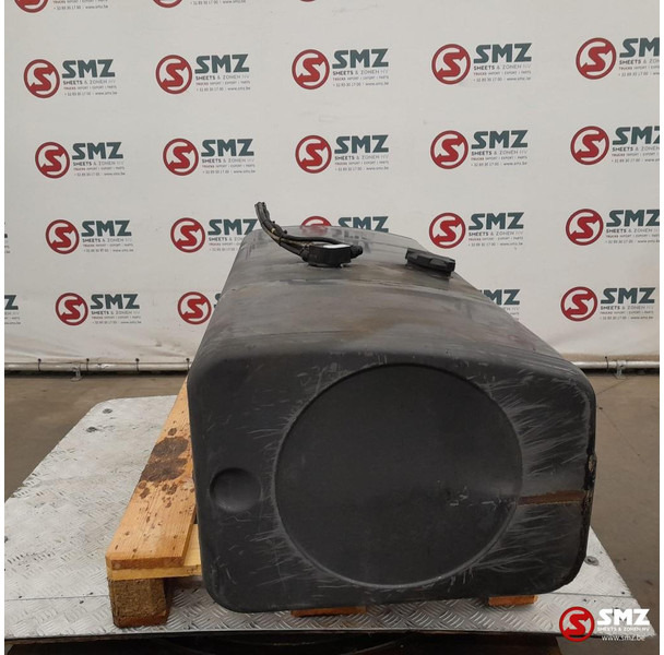 Renault Occ brandstoftank + brandstofniveusensor 310L Rena - Rezervoar za gorivo za Tovornjak: slika 3 Renault Occ brandstoftank + brandstofniveusensor 310L Rena - Rezervoar za gorivo za Tovornjak: slika 3