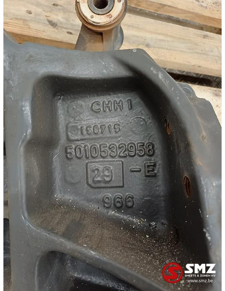 Renault Occ torsiestangmontagebeugel links Renault - Okvir/ Šasija za Tovornjak: slika 4 Renault Occ torsiestangmontagebeugel links Renault - Okvir/ Šasija za Tovornjak: slika 4