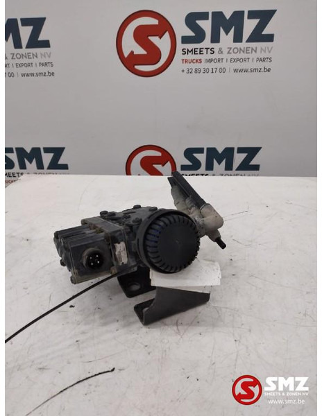 Volvo Occ ECAS regelventiel luchtvering Volvo FH 2051444 - Rezervni deli za Tovornjak: slika 1 Volvo Occ ECAS regelventiel luchtvering Volvo FH 2051444 - Rezervni deli za Tovornjak: slika 1