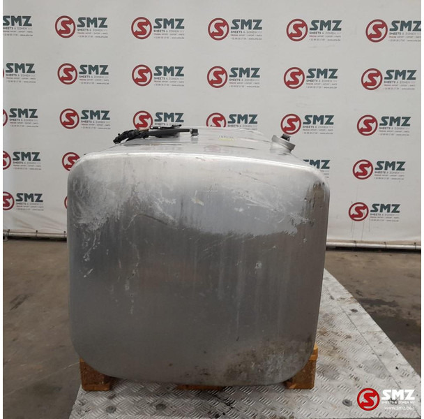 Scania Occ brandstoftank 700L + brandstofniveausensor Sca - Rezervoar za gorivo za Tovornjak: slika 4 Scania Occ brandstoftank 700L + brandstofniveausensor Sca - Rezervoar za gorivo za Tovornjak: slika 4