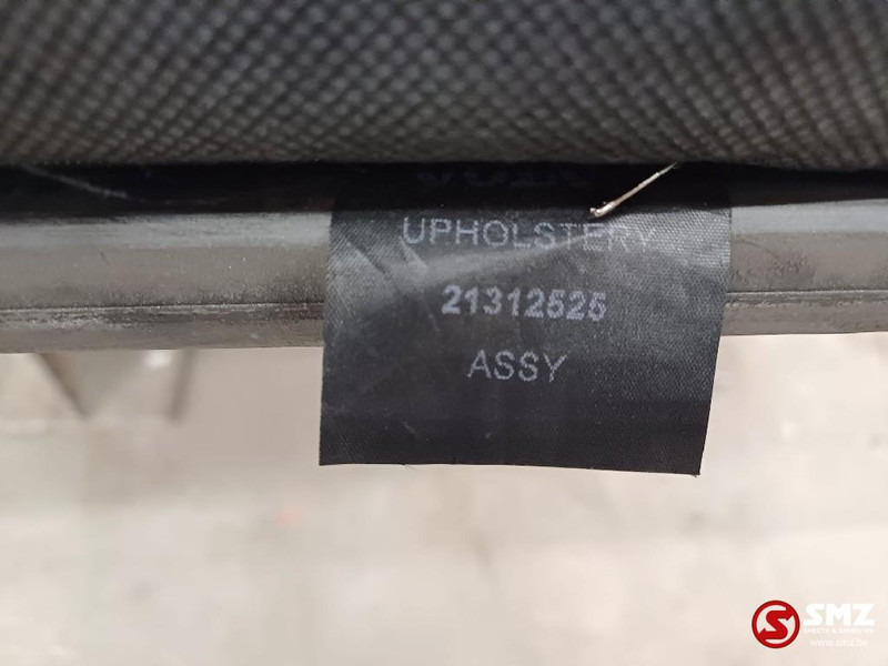 Kabina in notranjost za Tovornjak Volvo Occ bodemplaat + onderbed Volvo: slika 6 Kabina in notranjost za Tovornjak Volvo Occ bodemplaat + onderbed Volvo: slika 6