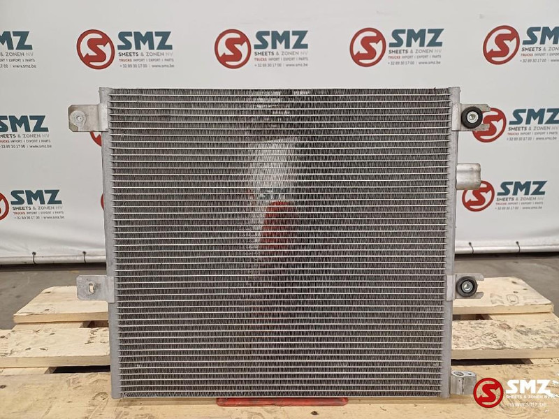 Volvo Occ condenser Volvo - Hladilni sistem za Tovornjak: slika 2 Volvo Occ condenser Volvo - Hladilni sistem za Tovornjak: slika 2