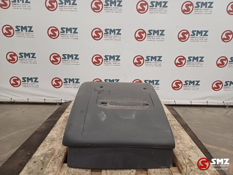 Volvo Occ spatbord cabine achter L/R Volvo - Karoserija in zunanjost za Tovornjak: slika 3 Volvo Occ spatbord cabine achter L/R Volvo - Karoserija in zunanjost za Tovornjak: slika 3