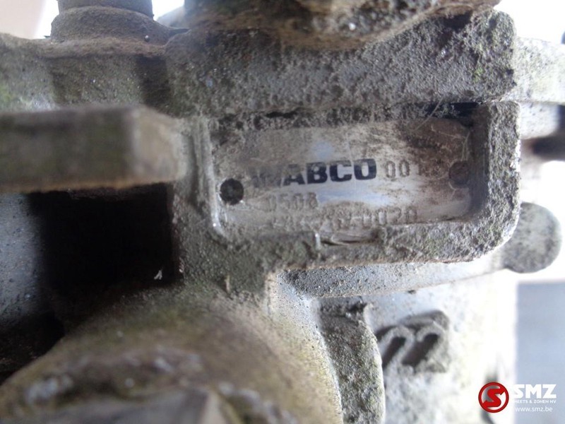 Wabco Occ wabcostuurventiel volgwagen 4802040020 - Zavorni ventil za Tovornjak: slika 3 Wabco Occ wabcostuurventiel volgwagen 4802040020 - Zavorni ventil za Tovornjak: slika 3