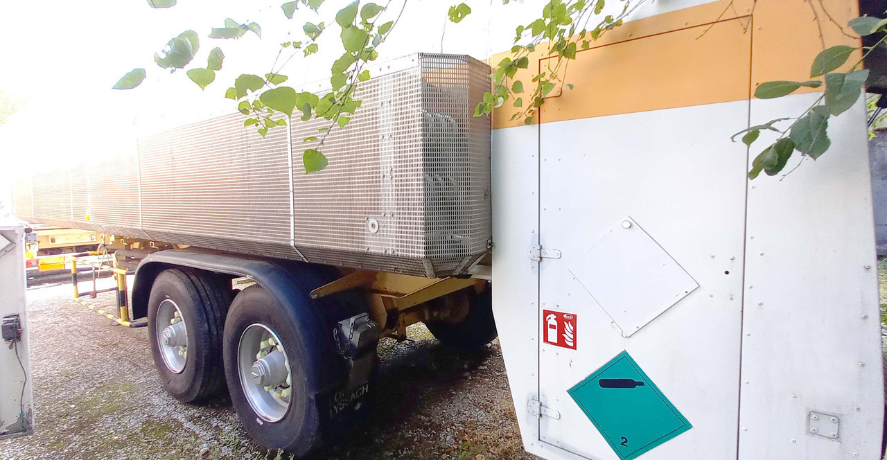 Cryolor Сryolor gas tank semi trailer for oxygen, nitrogen, argon, CO₂, carbon dioxide, LIN, LOX, LAR - Polprikolica cisterna: slika 3 Cryolor Сryolor gas tank semi trailer for oxygen, nitrogen, argon, CO₂, carbon dioxide, LIN, LOX, LAR - Polprikolica cisterna: slika 3
