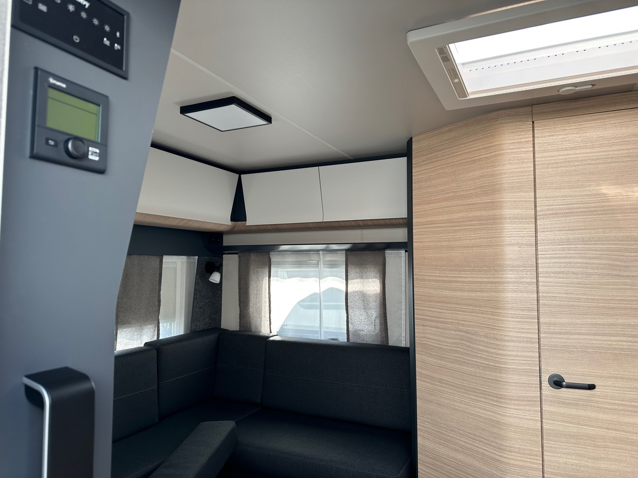 Hobby 585 UL Maxia 2023 - Počitniška prikolica: slika 5 Hobby 585 UL Maxia 2023 - Počitniška prikolica: slika 5