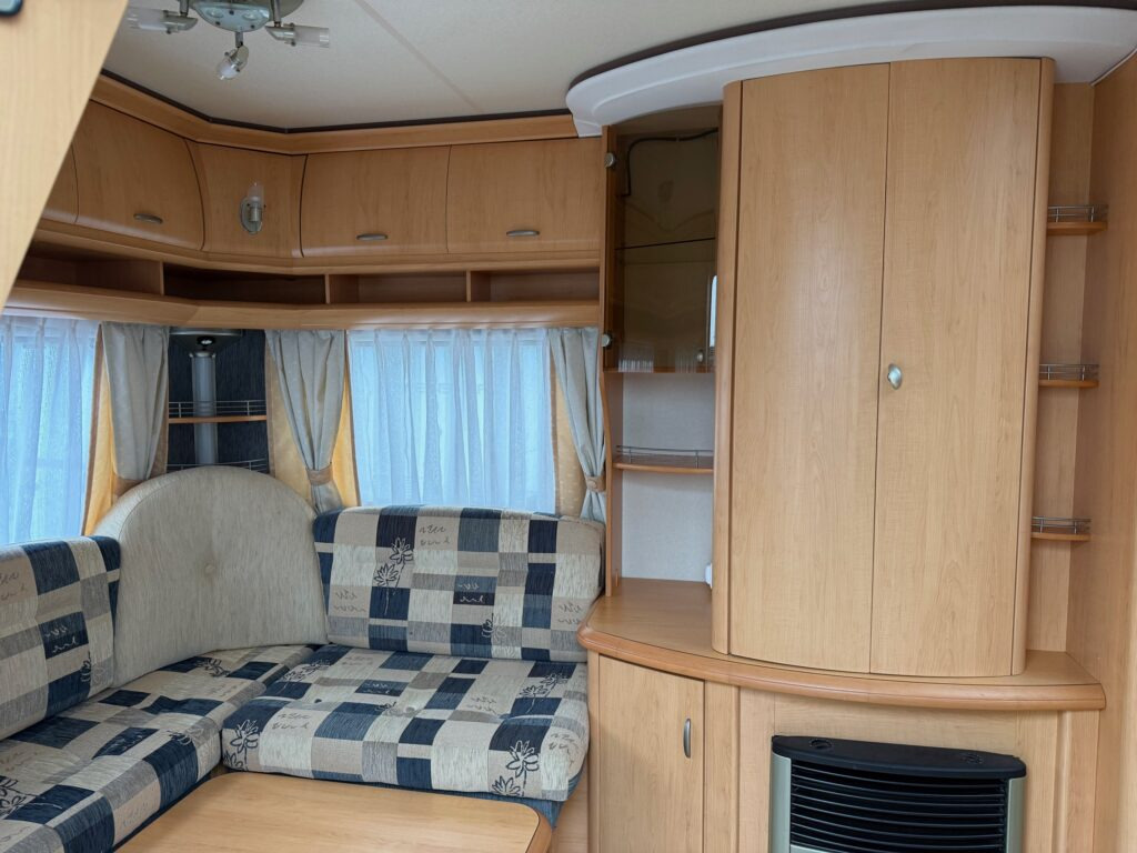 Hobby De Luxe 540 UL 2007 - Počitniška prikolica: slika 5 Hobby De Luxe 540 UL 2007 - Počitniška prikolica: slika 5