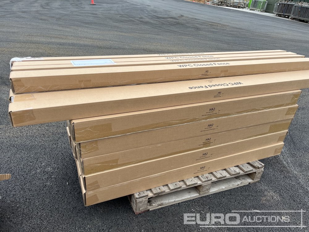 Gradbena oprema 1.8m Wide Anthracite Grey Composite Fence Panels (25 of), 2.45m Black Aluminium Posts (26 of), Complete With Assembly Kit: slika 10