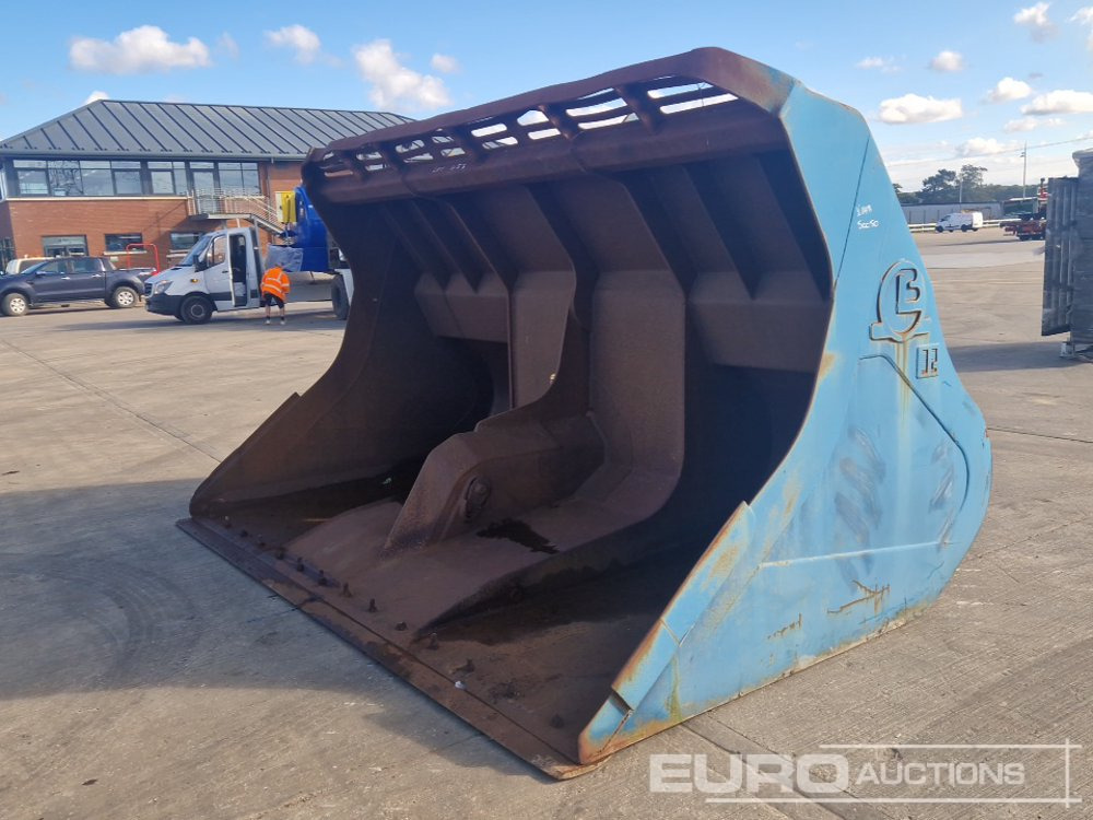 150" Hi Tip Bucket to suit CAT 966 Wheeled Loader - Žlica: slika 1 150" Hi Tip Bucket to suit CAT 966 Wheeled Loader - Žlica: slika 1