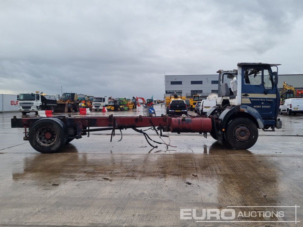 Tovornjak-šasija 1989 Mercedes 1617: slika 6