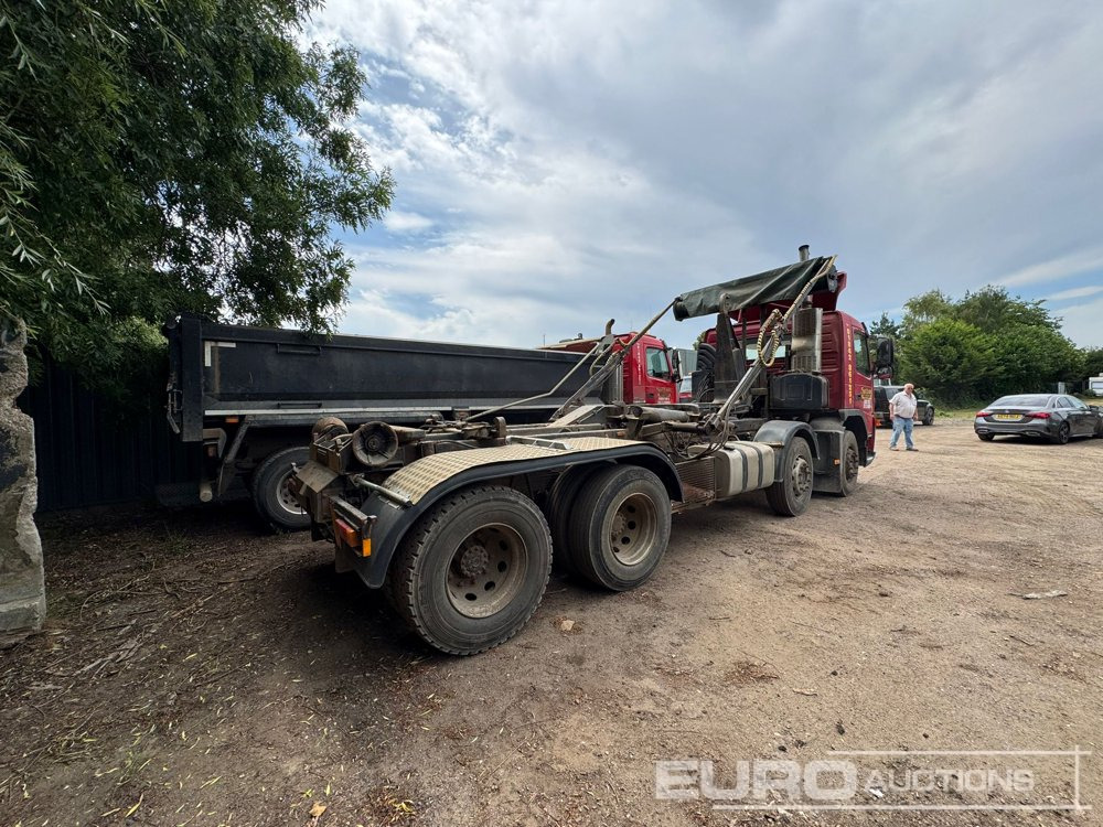 2002 Volvo FM12 - Kotalni prekucni tovornjak: slika 2 2002 Volvo FM12 - Kotalni prekucni tovornjak: slika 2