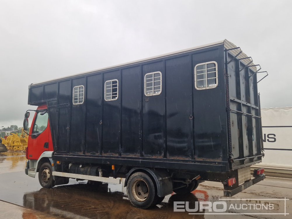 2005 DAF LF45.130 - Tovornjak za prevoz živine: slika 3 2005 DAF LF45.130 - Tovornjak za prevoz živine: slika 3