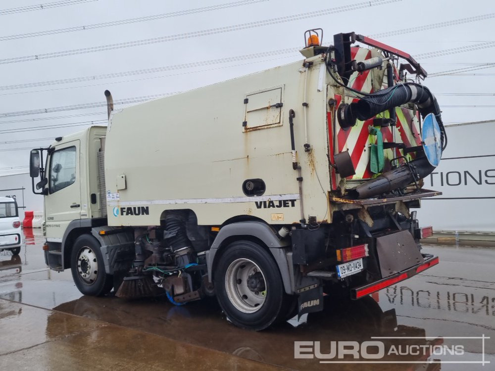 2009 Mercedes Atego 1318 - Vozilo za pometanje: slika 3 2009 Mercedes Atego 1318 - Vozilo za pometanje: slika 3