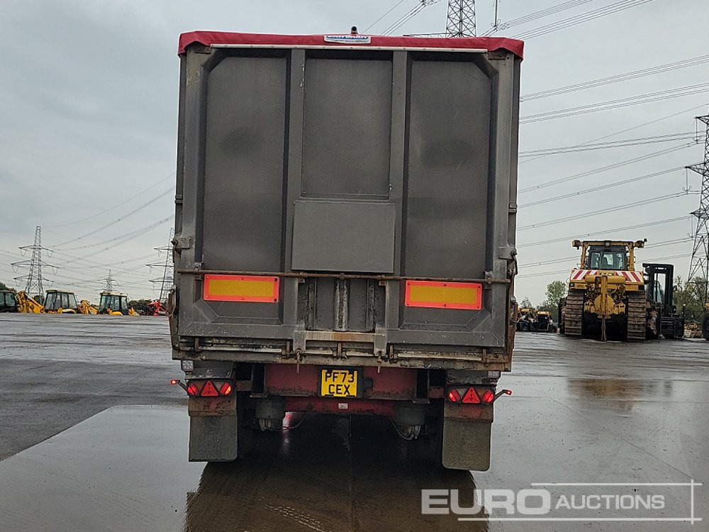 2011 Wilcox Tri Axle Bulk Tipping Trailer, Front Lift Axle, Easy Sheet - Kiper polprikolica: slika 4 2011 Wilcox Tri Axle Bulk Tipping Trailer, Front Lift Axle, Easy Sheet - Kiper polprikolica: slika 4