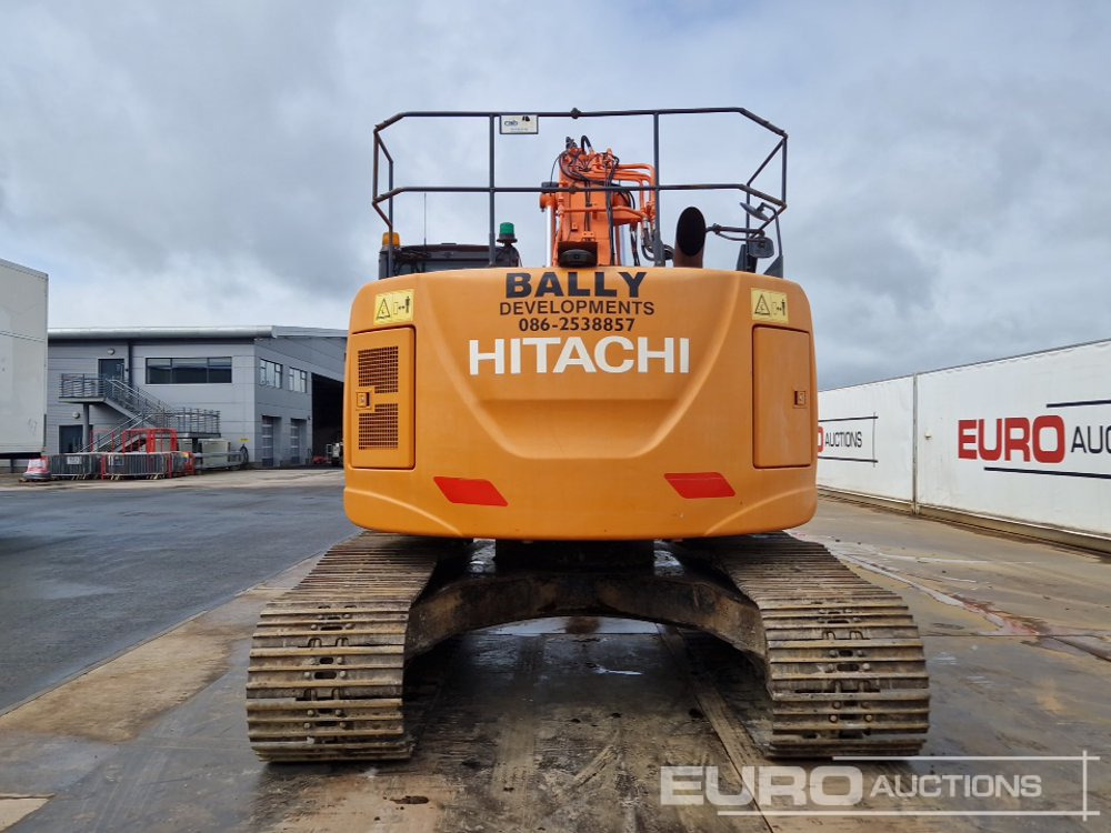 2013 Hitachi ZX225USLC-5B - Bager goseničar: slika 4 2013 Hitachi ZX225USLC-5B - Bager goseničar: slika 4