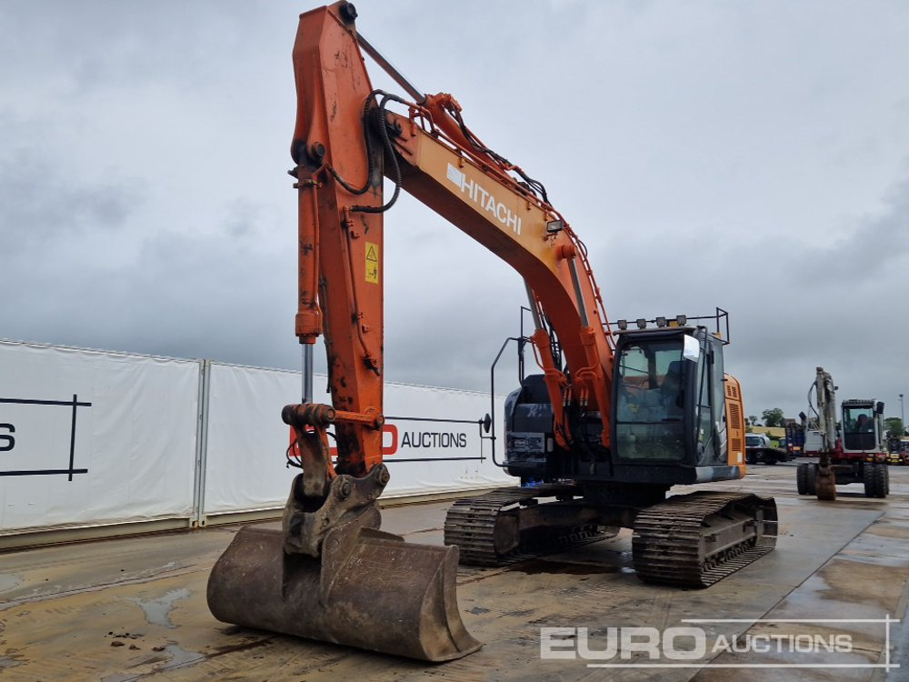 2013 Hitachi ZX225USLC-5B - Bager goseničar: slika 1 2013 Hitachi ZX225USLC-5B - Bager goseničar: slika 1