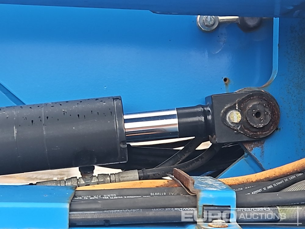 Zglobna dvižna ploščad 2014 Genie Z45/25J: slika 20