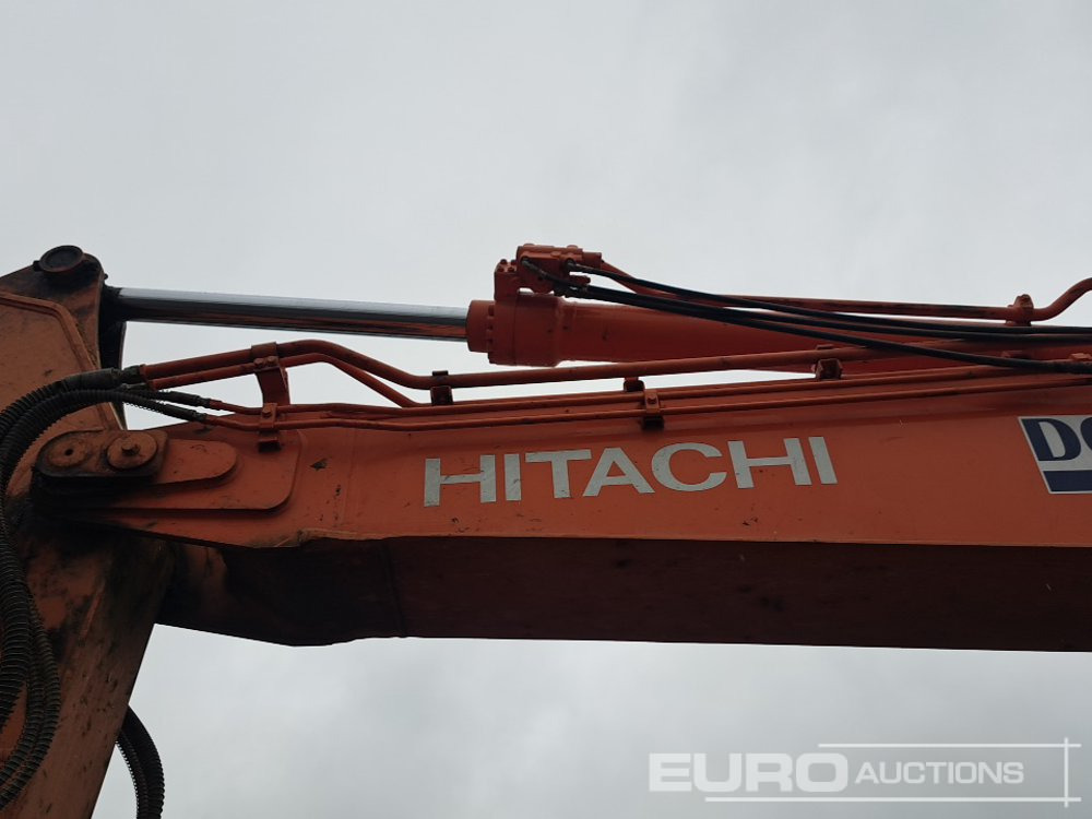 Bager goseničar 2016 Hitachi ZX225USLC-5B: slika 13