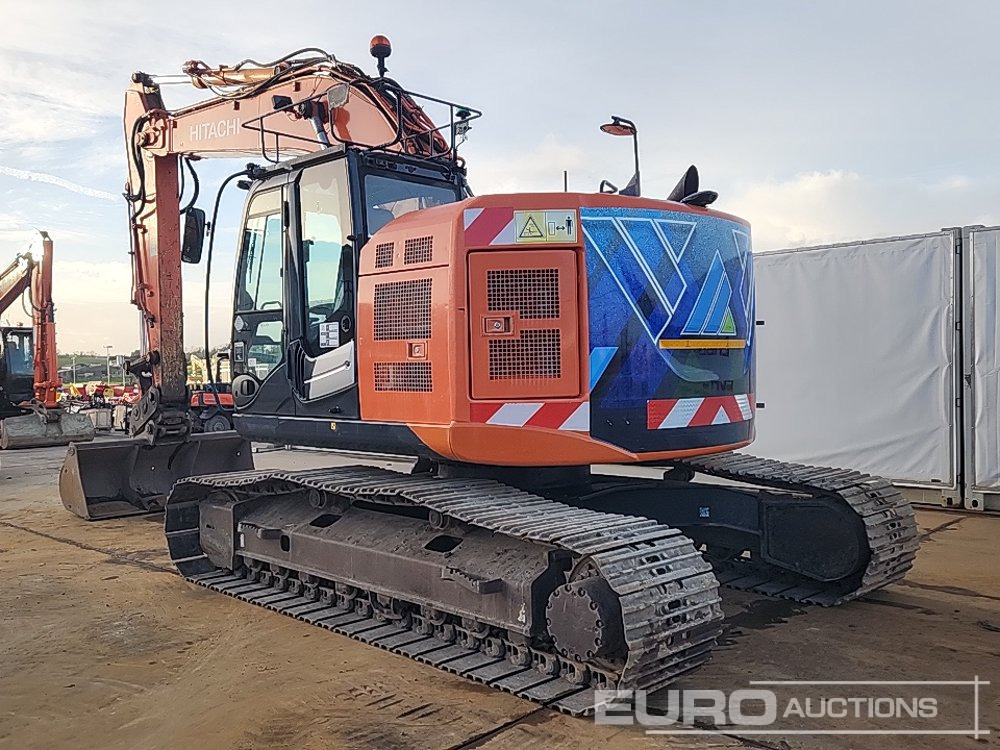 2016 Hitachi ZX225USLC-5B - Bager goseničar: slika 3 2016 Hitachi ZX225USLC-5B - Bager goseničar: slika 3