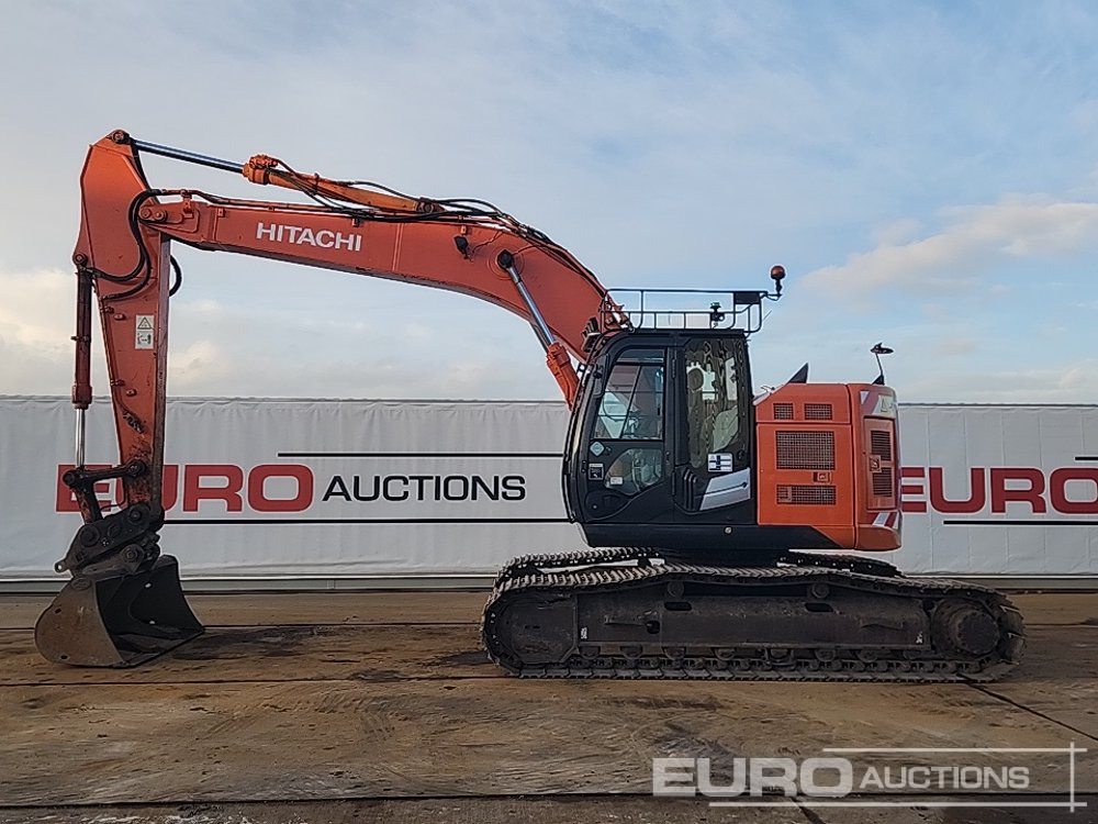 2016 Hitachi ZX225USLC-5B - Bager goseničar: slika 2 2016 Hitachi ZX225USLC-5B - Bager goseničar: slika 2