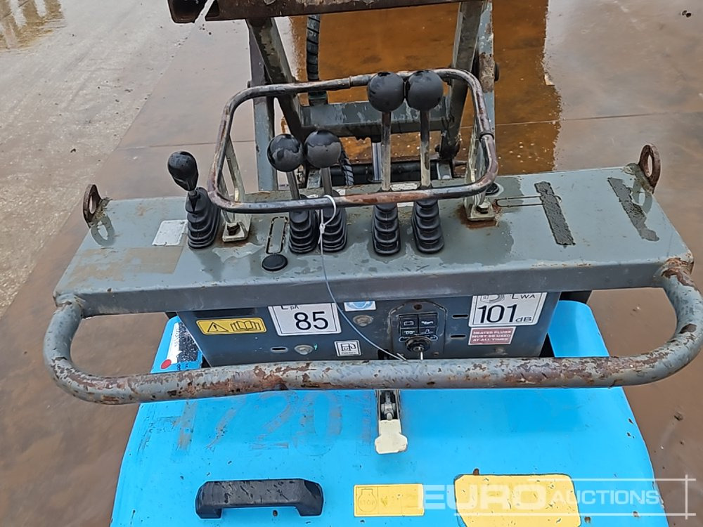 Demper goseničar 2016 Messersi CH-2: slika 28