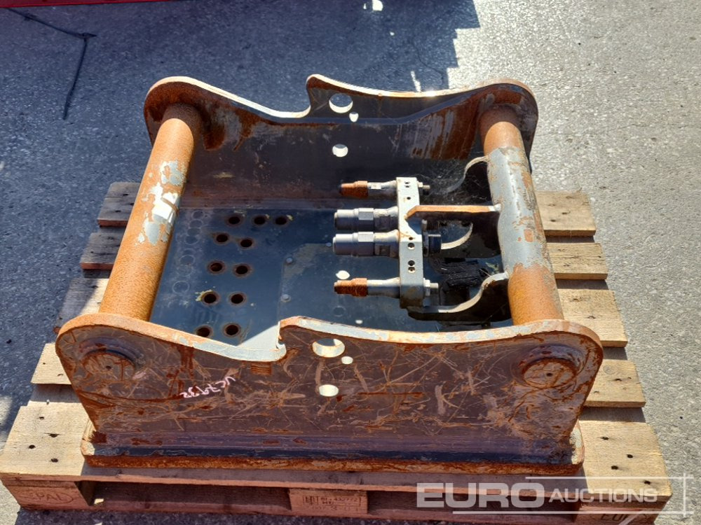2016 Oilquick Head Stock 80mm Pin to suit 20 Ton Excavator - Hidravlično kladivo: slika 2 2016 Oilquick Head Stock 80mm Pin to suit 20 Ton Excavator - Hidravlično kladivo: slika 2