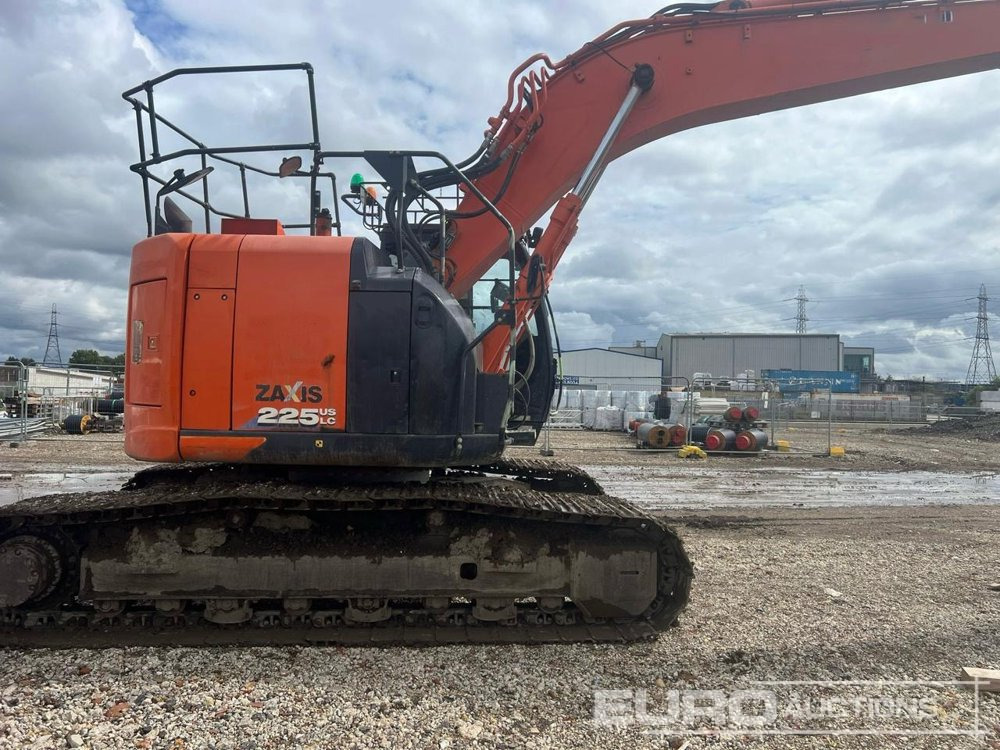 2017 Hitachi ZX225USLC-6 - Bager goseničar: slika 3 2017 Hitachi ZX225USLC-6 - Bager goseničar: slika 3