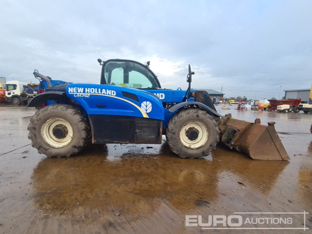 Teleskopski viličar 2017 New Holland LM7.42: slika 6