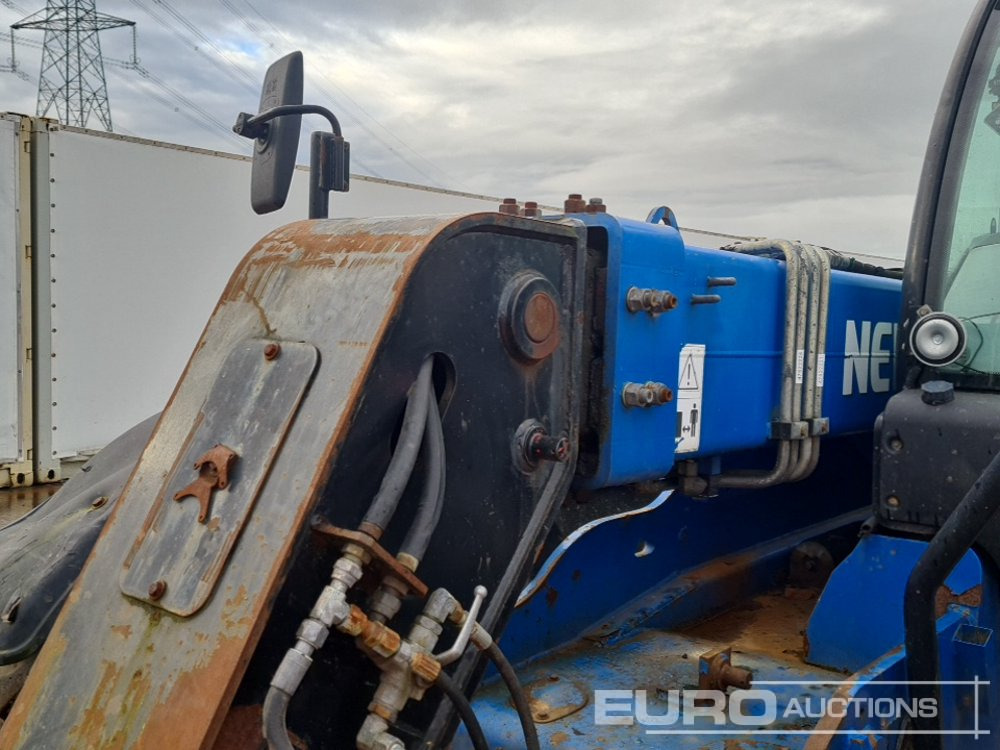 Teleskopski viličar 2017 New Holland LM7.42: slika 13