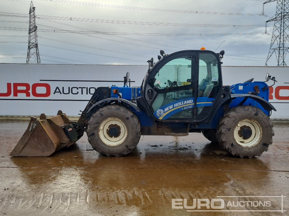 2017 New Holland LM7.42 - Teleskopski viličar: slika 2 2017 New Holland LM7.42 - Teleskopski viličar: slika 2
