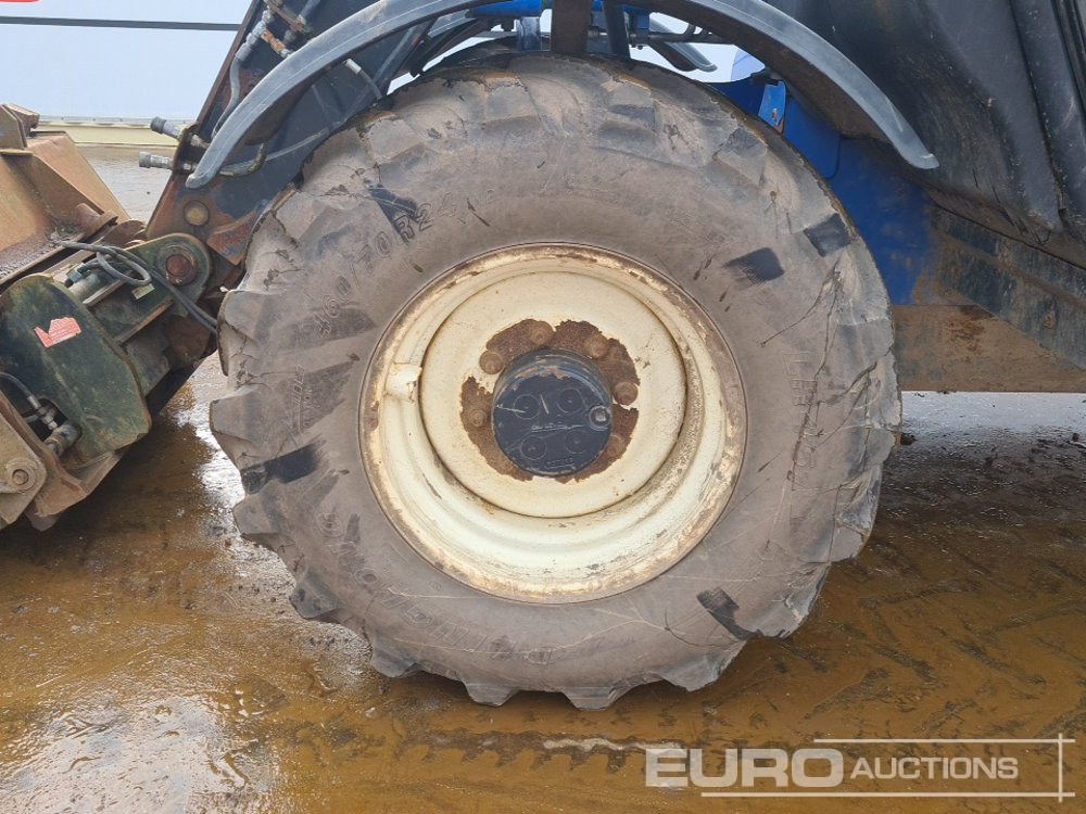 Teleskopski viličar 2017 New Holland LM7.42: slika 9