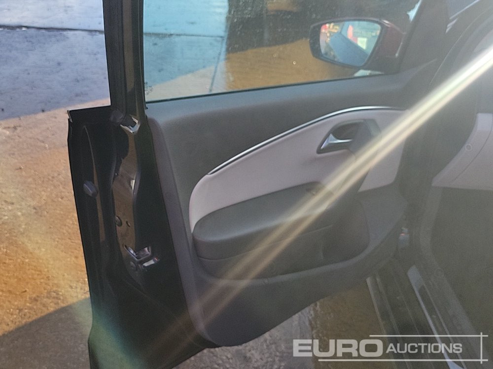 Avtomobil 2017 Volkswagen Polo: slika 25