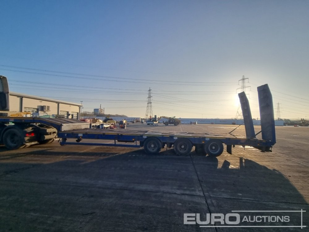 2018 McCauley Tri Axle Step Frame Low Loader Trailer, Out Riggers, Hydraulic Ramps - Nizko noseča polprikolica: slika 2 2018 McCauley Tri Axle Step Frame Low Loader Trailer, Out Riggers, Hydraulic Ramps - Nizko noseča polprikolica: slika 2