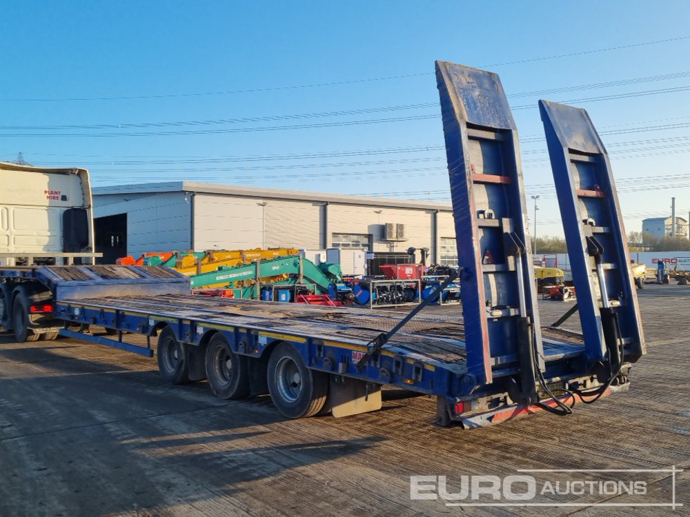 2018 McCauley Tri Axle Step Frame Low Loader Trailer, Out Riggers, Hydraulic Ramps - Nizko noseča polprikolica: slika 3 2018 McCauley Tri Axle Step Frame Low Loader Trailer, Out Riggers, Hydraulic Ramps - Nizko noseča polprikolica: slika 3